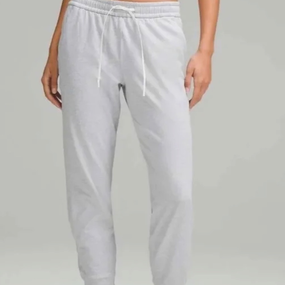 Lululemon Women’s Soft Jersey Classic-Fit Jogger